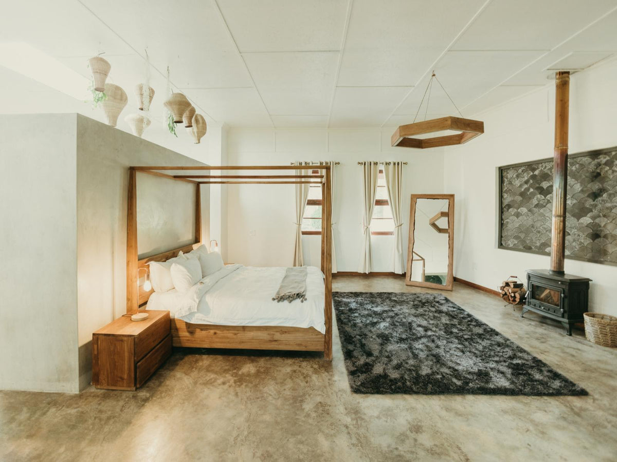Room 7 (The Suite)