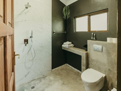 Room 7 (The Suite)